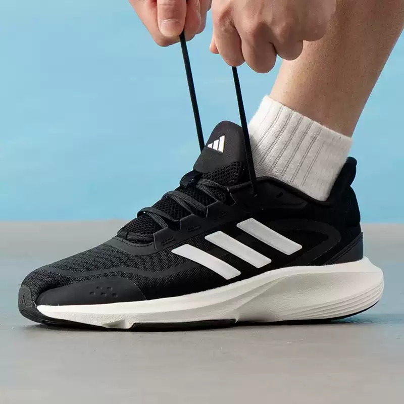 Мужская и женская обувь Adidas – обзор и цена Lightweight Road Running Shoes