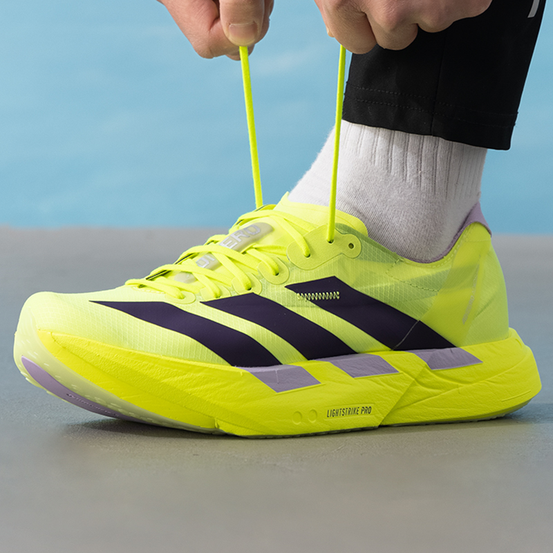Мужская обувь Adidas, оригинал – обзор и цена Lightweight Road Running Shoes
