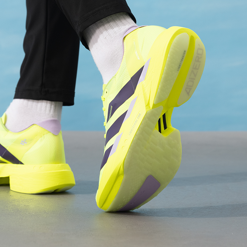 Мужская обувь Adidas, оригинал – обзор и цена Lightweight Road Running Shoes