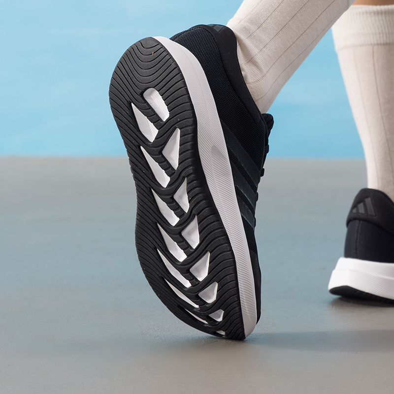 Женская обувь Adidas, оригинал – обзор и цена Lightweight Road Running Shoes