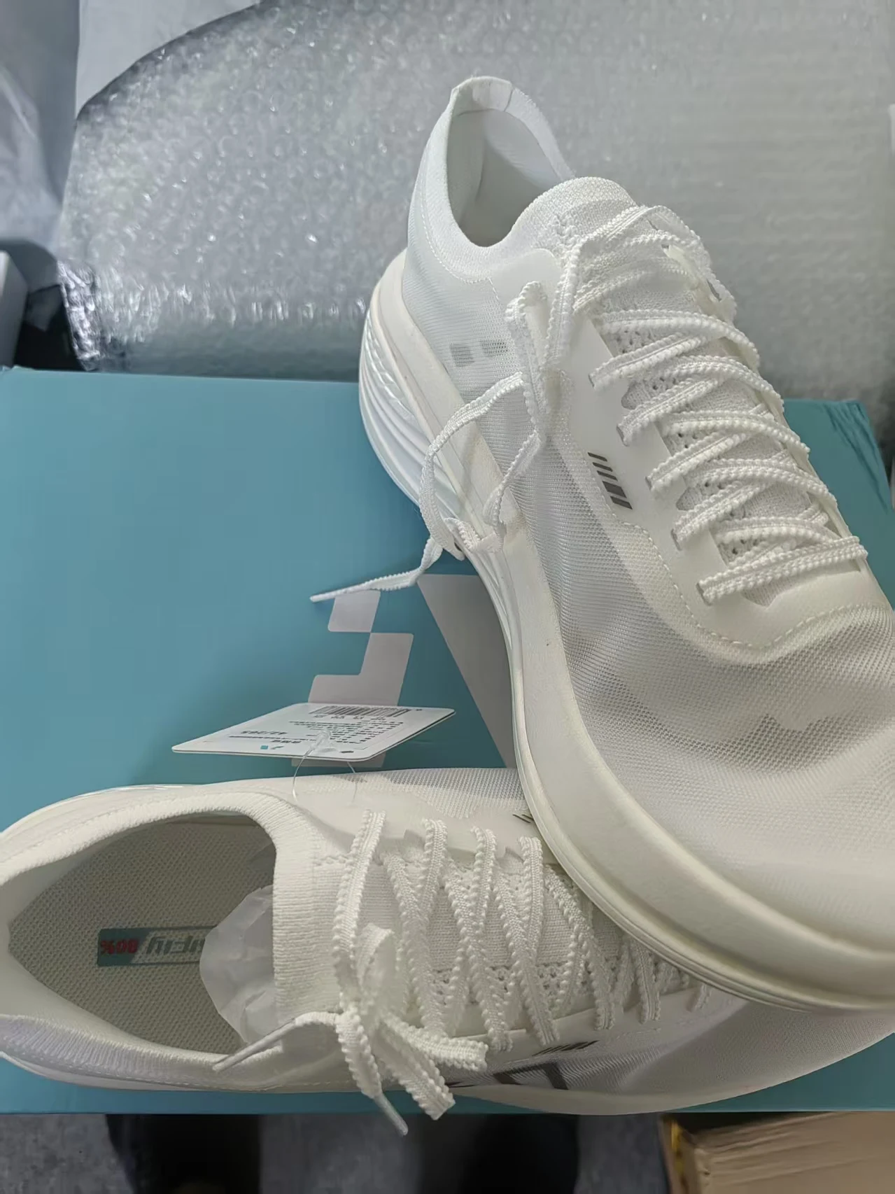 Кроссовки для бега Runsifly Gu – обзор и цена Lightweight Road Running Shoes